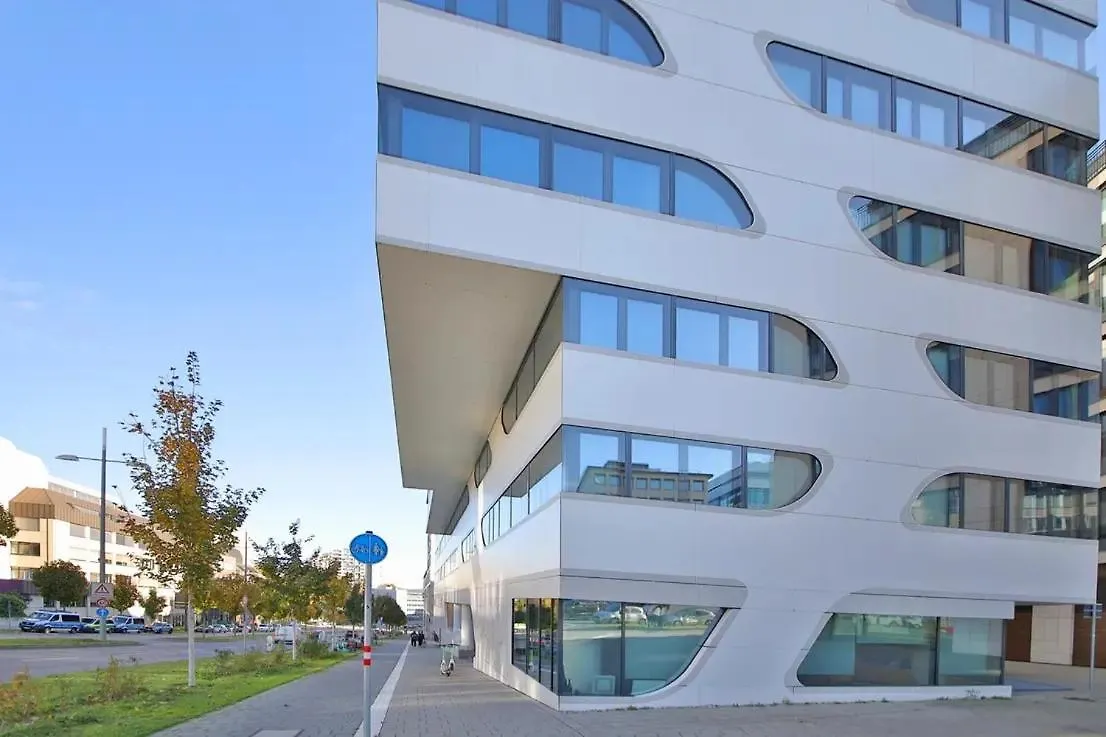 Sky Aparthotel Stuttgart